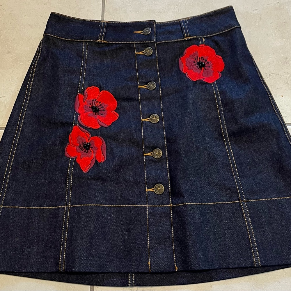 Kate Spade Embroidered Jean Skirt Size 4/ Small/ S
